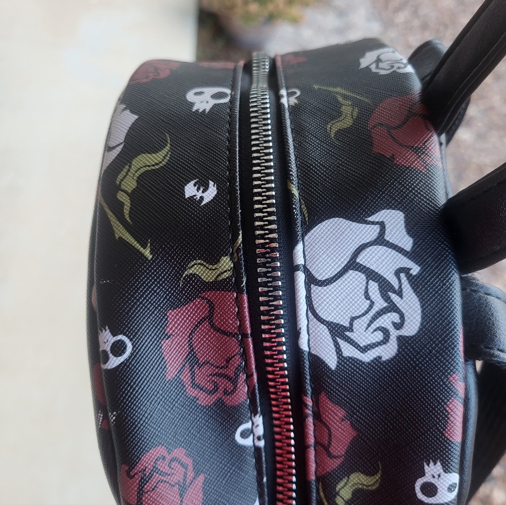 Nightmare Before Christmas Bioworld Black With Red/white Rose Patterned Backpack - Picture 12 of 16